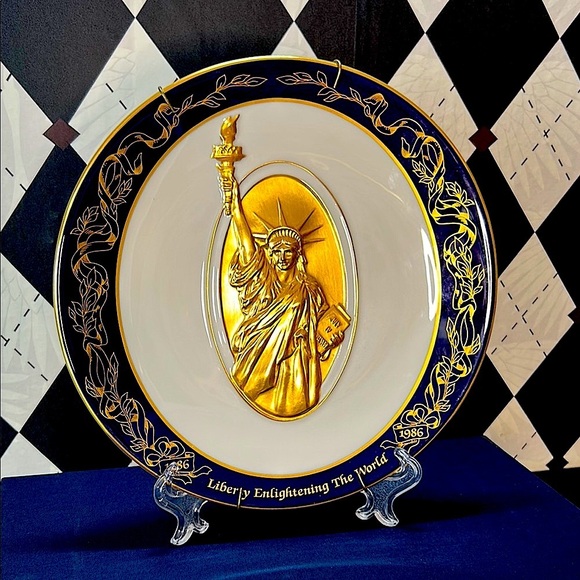 Vintage Other - Statue of Liberty Plate 1886–1986 24K Gold Rare Collectible Vintage